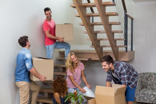 Flexible storage units in the St Pancras area for personal belongings
