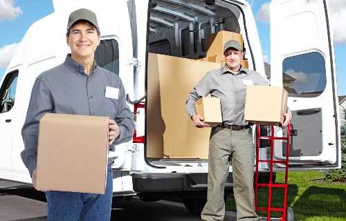 Load-based storage pricing for a busy local property move